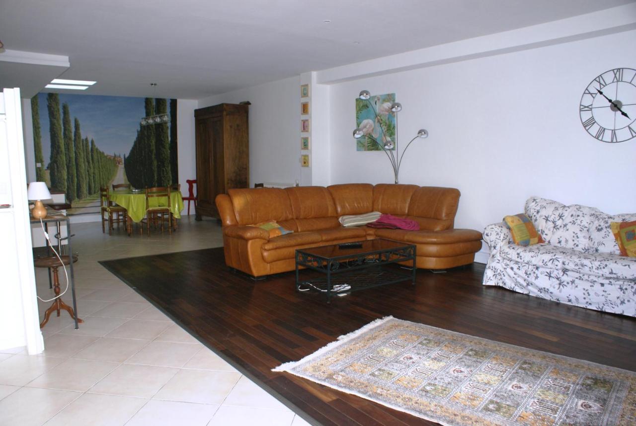 Spacieuse Maison De Village Climatisee Avec Jardin Patio Bessan Kültér fotó